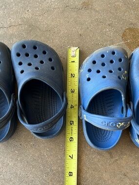 CROCS Kids - 2 sets of blue (C6/7)